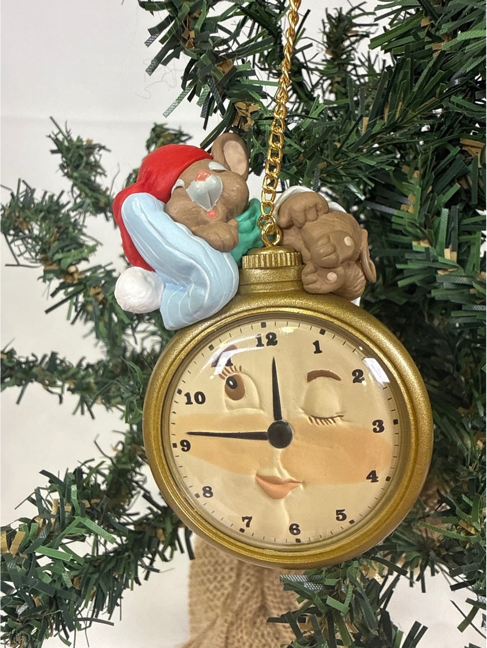 Hallmark 1998 Christmas Ornament Sleeping Mouse Clock Face